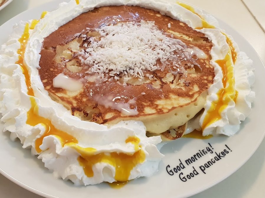 恩納村のハワイアンパンケーキパニラニではボリューミーな朝食を!
