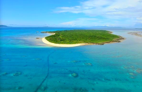 新城島(パナリ)は立ち入りで禁止でやばい!?シュノーケルツアーに参加!